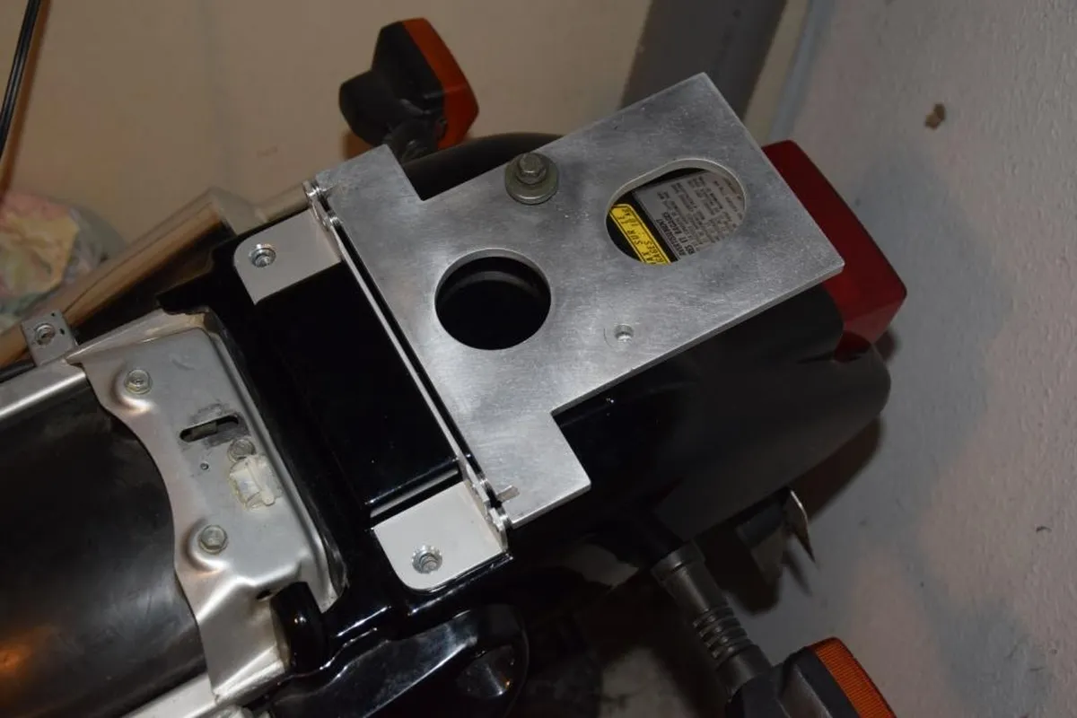 Steel front motorcycle wheel stand - Raw aluminum