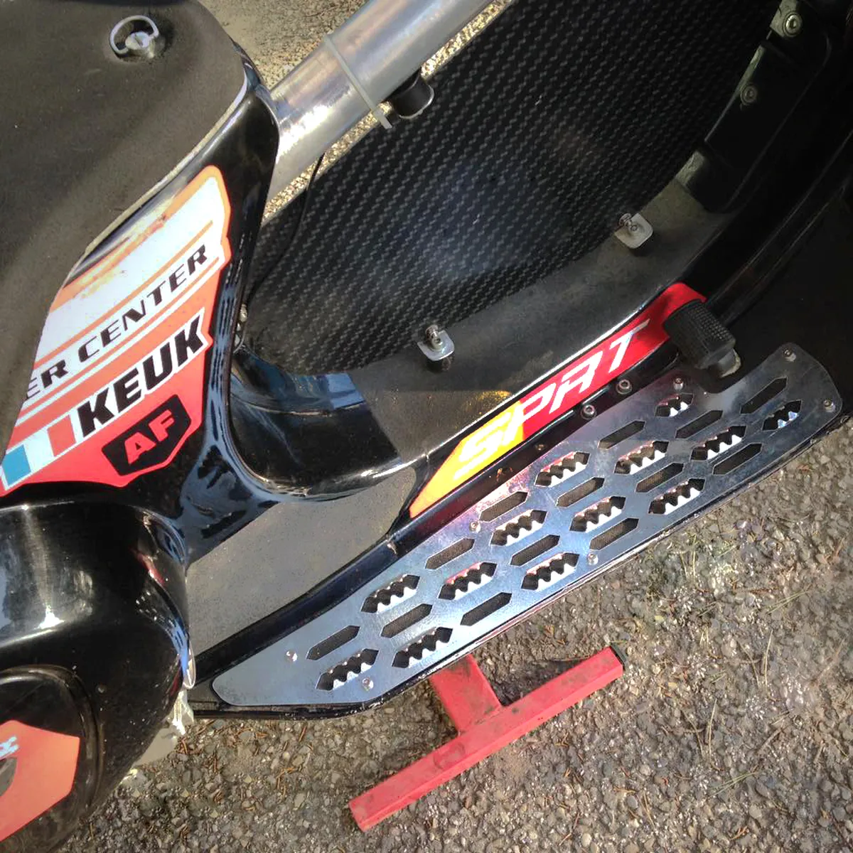 Galvanised steel Vespa floorboard - Galvanized steel