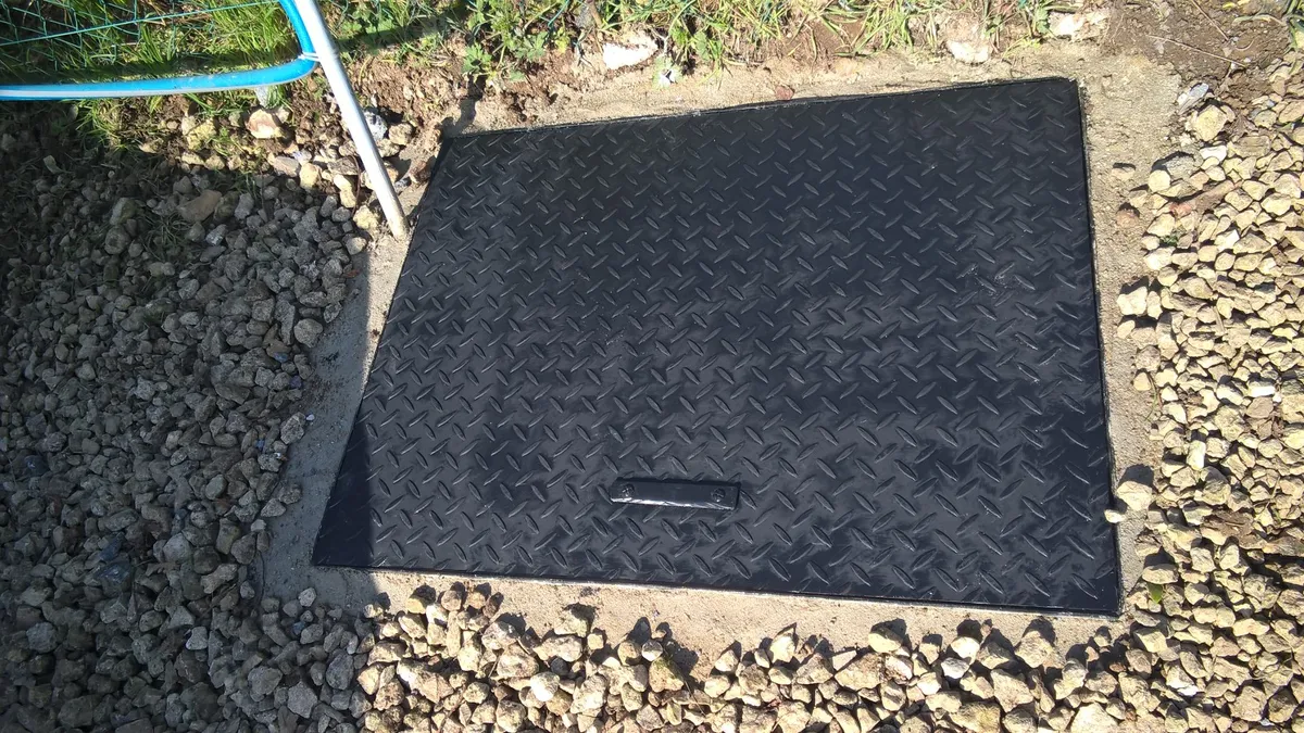 Custom non-slip hatch - Anti-slip stainless steel