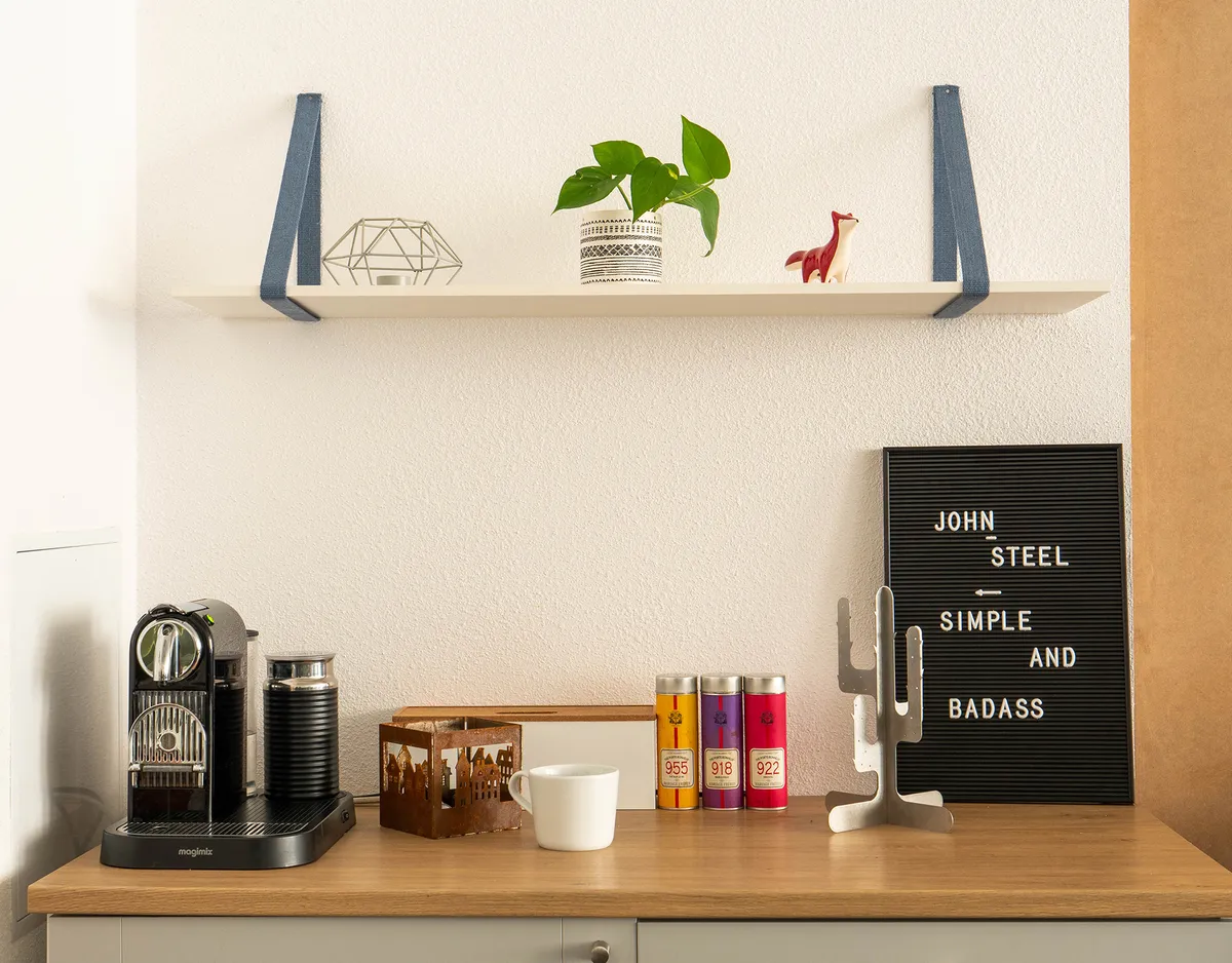 Custom wooden wall shelf - Medium (natural MDF)